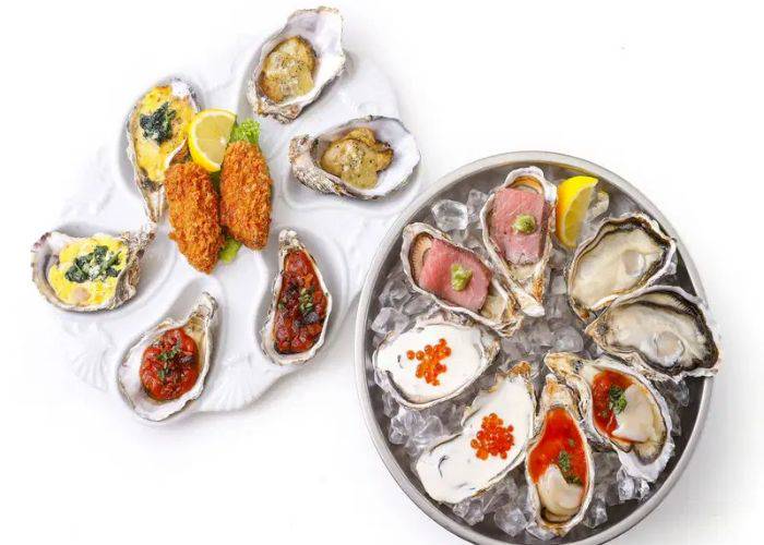 A top-down shot of a selection of oysters at Fish & Oyster Bar - Seibu Shibuya.